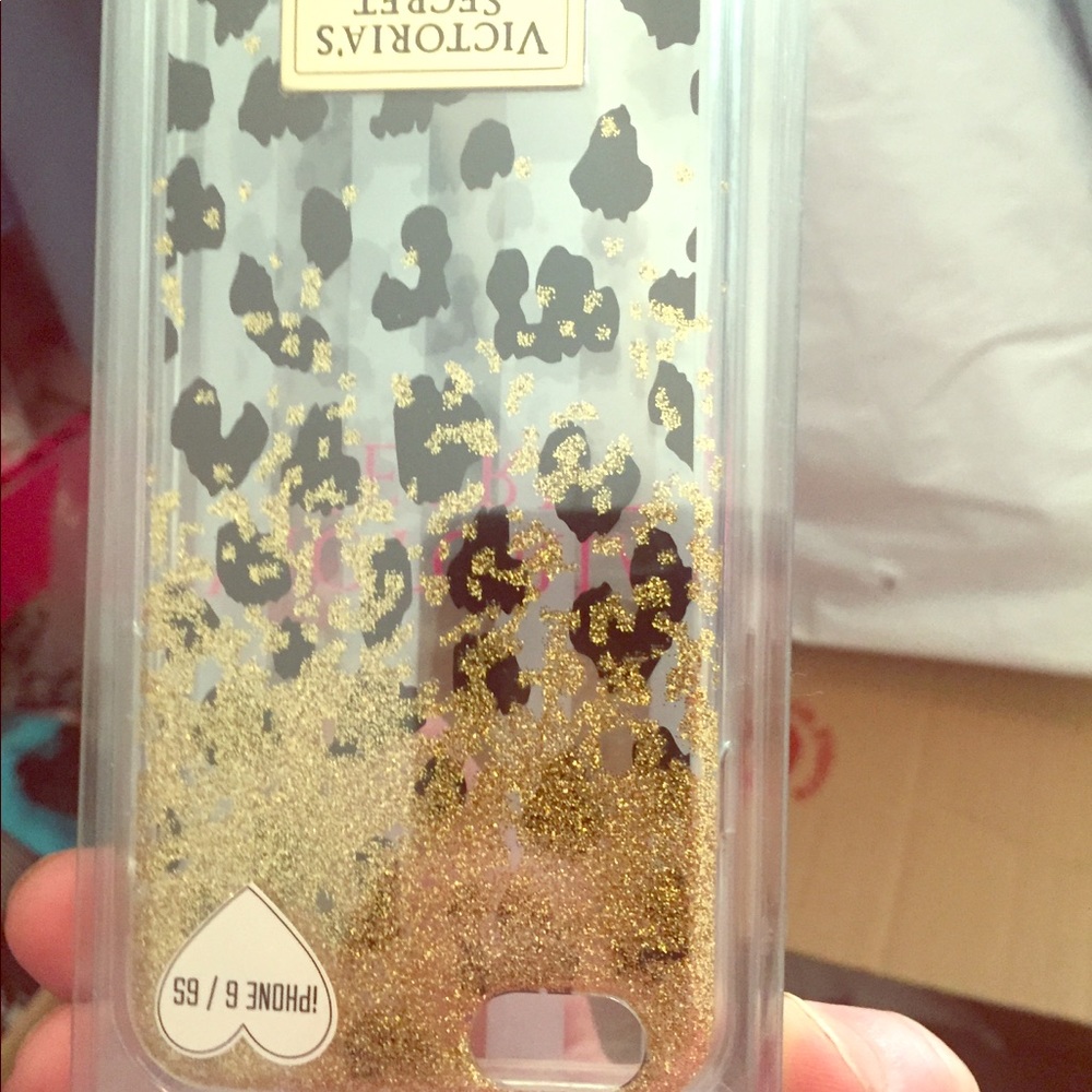 Victoria’s Secret iPhone 6/6s case